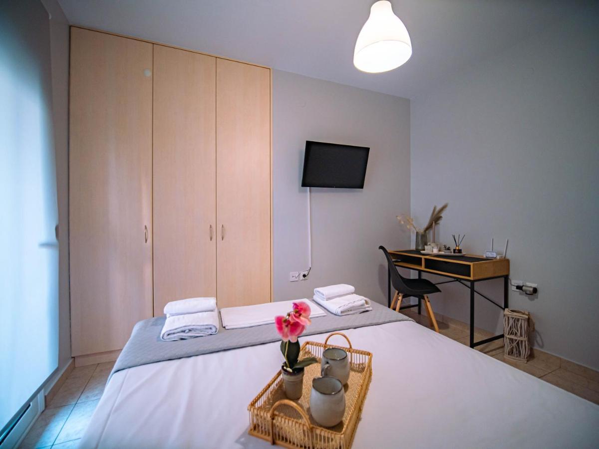 Little Emerald - Central Spot Apartments Volos Buitenkant foto
